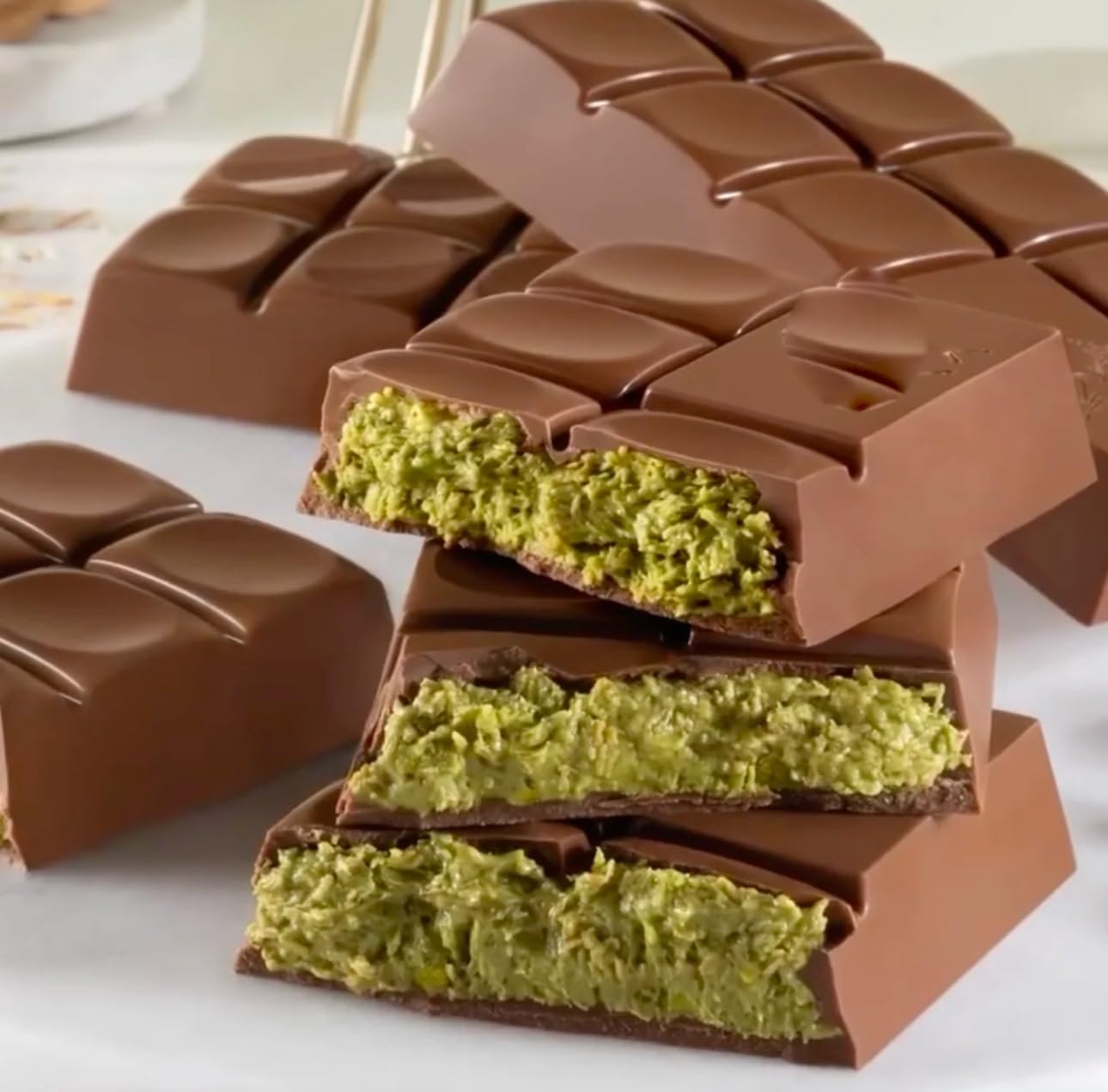 Dubai Chocolate Bar Pistachio Kataifi – Viral Dubai Chocolate with Knafeh and Pistachio Cream